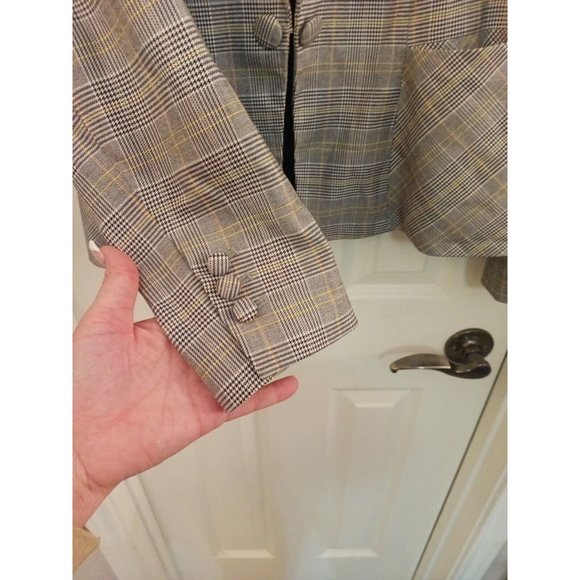 Women's White house Black market plaid Blazer W/ Pockets Size 12 - Picture 6 of 12
